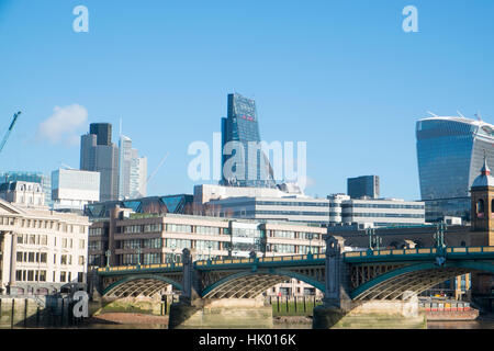 Ville de London Skyline avec Cheesegrater et bâtiments talkie walkie,Londres,Angleterre Banque D'Images
