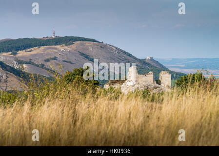 Sirotci château hradek, Palava région protégée, Breclav district, région Jihomoravsky, République Tchèque, Europe Banque D'Images