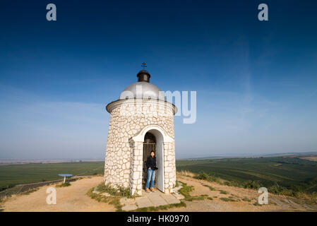 Chapelle au vignoble près de Velke Bilovice, Moravie, République Tchèque, Europe Banque D'Images