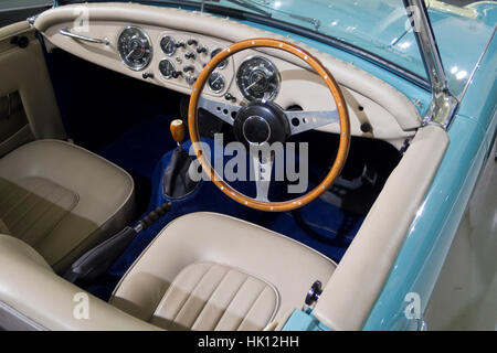 Intérieur d'un Doretti Swallow 1954 voiture sport décapotable, UK Banque D'Images