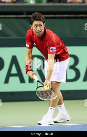 Ariake Coliseum, Tokyo, Japon. Feb, 2017 4. Yasutaka Uchiyama (JPN) au cours de la BNP Paribas 1er tour du tournoi de tennis le Japon contre la France, à Ariake Coliseum à Tokyo. Credit : YUTAKA/AFLO SPORT/Alamy Live News Banque D'Images