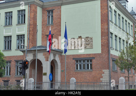 LJUBLJANA, SLOVÉNIE - Septembre 04, 2015 : Mladika (descendance) Le bâtiment est le siège du ministère des Affaires étrangères de la République de Slove Banque D'Images