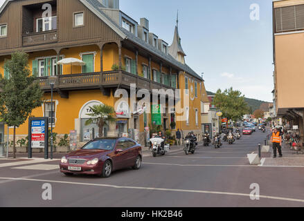 Les Motards de toute l'Europe pendant la Semaine européenne annuelle Bike Festival à Velden village. Banque D'Images