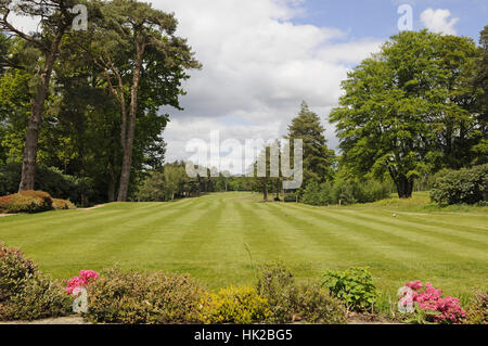 Vue de derrière la 1ère sur le cours de la recherche de Bernard Clubhouse, Foxhills Club and resort, Ottershaw, Surrey, Angleterre Banque D'Images