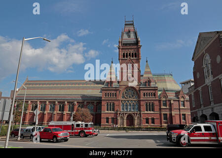 Memorial Memorial Hall et transept, un bâtiment gothique victorien et une partie de l'Université de Harvard, Boston, Cambridge, MA, États-Unis. Banque D'Images