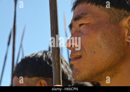 Il y a un mélange de peuples tribaux et leurs coutumes d'expérience à hornbill-festival chaque année à kohima Banque D'Images