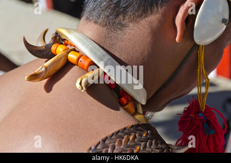 Il y a un mélange de peuples tribaux et leurs coutumes d'expérience à hornbill-festival chaque année à kohima Banque D'Images