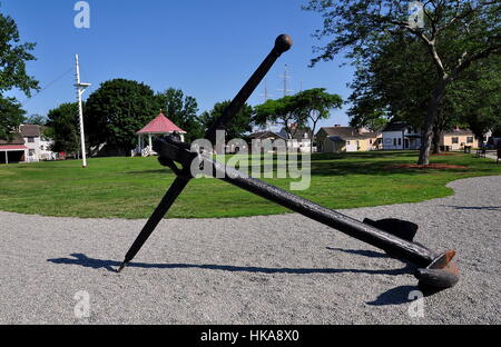 Mystic, Connecticut - 11 juillet 2015 la fonte et l'ancre du navire le Village Green au Mystic Seaport Museum Banque D'Images