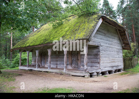 Les pêcheurs chimneyless maison d'habitation de la région de Kurzeme, Latvian Ethnographic Open Air Museum, Riga, Lettonie Banque D'Images