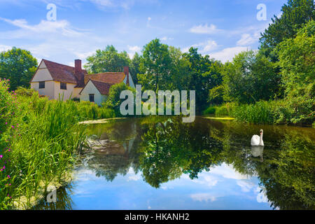 Willy Lott's House, Flatford Mill Suffolk, Royaume-Uni. Prise de la même position que l'agent peignant le Haywain. Banque D'Images