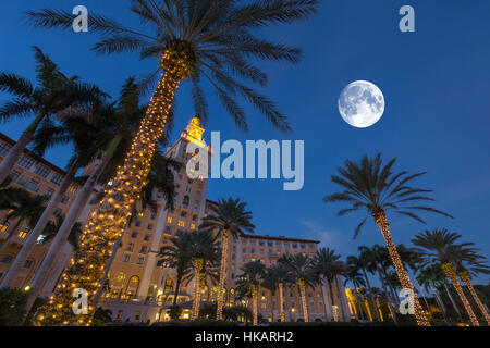 Décorations de Noël BILTMORE HÔTEL (©SHULTZE & Weaver 1926) CORAL GABLES MIAMI FLORIDA USA Banque D'Images