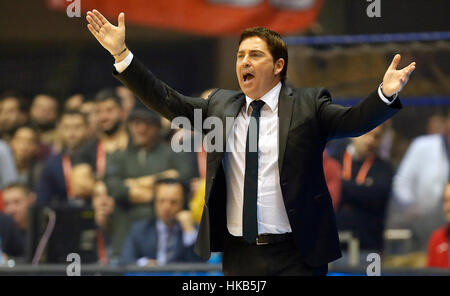 Belgrade, Serbie. 26 janvier, 2017. Xavi Pascual, entraîneur-chef de Panathinaikos, réagit au cours de la saison régulière 20 Ronde match de basketball Euroleague entre Stade Crvena Zvezda et Panathinaikos à Belgrade, en Serbie. Crvena Zvezda a gagné 72-66. Credit : Predrag Milosavljevic/Xinhua/Alamy Live News Banque D'Images