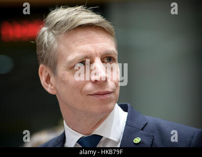 Bruxelles, Bxl, Belgique. 27 Jan, 2017. Par Bolund Swesish Ministre pour les marchés financiers et de la consommation, Sous-ministre des Finances parle à la presse avant le début d'une réunion des ministres européens Fnance (ECOFIN) à Bruxelles, Belgique le 27.01.2017 par Wiktor Dabkowski Wiktor Dabkowski/crédit : ZUMA Wire/Alamy Live News Banque D'Images