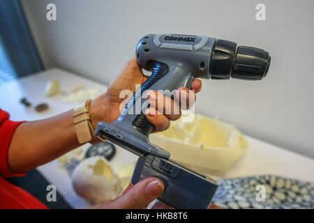 Gdynia, Pologne. 27 Jan, 2017. Au cours de la conférence, les professionnels de l'industrie, a présenté ce qu'est l'impression 3D, et ce qui est pour elle, et la façon de composer ses propres et à faible coût pour kit home 3D l'impression. Il y avait aussi présenté les systèmes d'impression 3D professionnels dans les meilleurs techniques, ie . : SLS et Poly Jet. Credit : Michal Fludra/Alamy Live News Banque D'Images