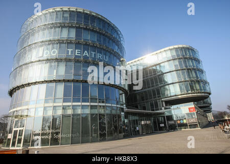 Gdynia, Pologne. 27 Jan, 2017. PPNT Gdynia bâtiment est vu dans le Parc Scientifique et Technologique Poméranien le 27 janvier 2017 à Gdynia, Pologne. Au cours de la conférence, les professionnels de l'industrie, a présenté ce qu'est l'impression 3D, et ce qui est pour elle, et la façon de composer ses propres et à faible coût pour kit home 3D l'impression. Il y avait aussi présenté les systèmes d'impression 3D professionnels dans les meilleurs techniques, ie . : SLS et Poly Jet. Credit : Michal Fludra/Alamy Live News Banque D'Images