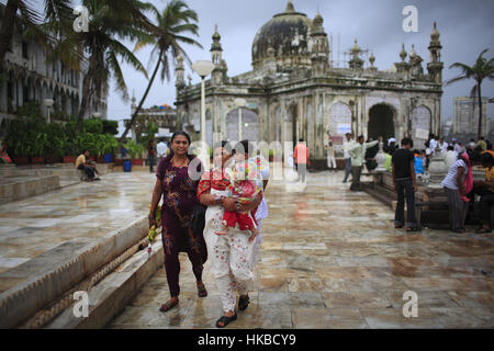 Mumbai, Inde. 22 juillet, 2009. 22 juillet 2009 - Mumbai - INDE.Vue sur le Haji Ali Dargah à Mumbai. Credit : Subhash Sharma/ZUMA/Alamy Fil Live News Banque D'Images