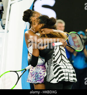 Melbourne, Australie. 28 janvier, 2017. Serena Williams, de l'USA remporte son 23e titre du Grand Chelem à l'Open d'Australie 2017 à Melbourne Park, Melbourne, Australie. Crédit : Frank Molter/Alamy Live News Banque D'Images