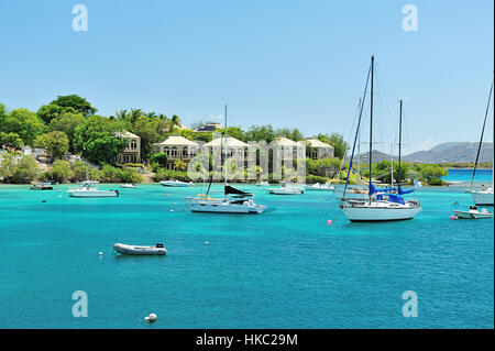 Hôtels à St Joan Island près de la plage Banque D'Images