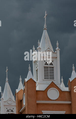 Détail de l'église San Felipe de Neri. Une église catholique, situé sur le côté nord de la vieille ville de Plaza à Albuquerque, Nouveau Mexique. Banque D'Images