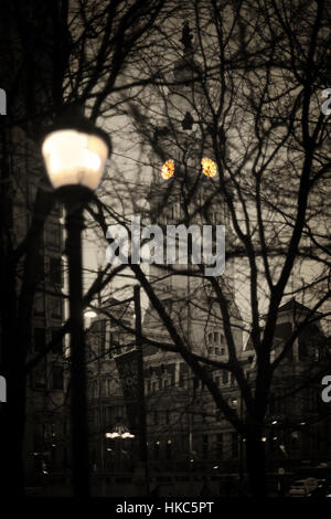 Nuit Romantique streetlight dans la ville de Philadelphie Banque D'Images