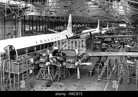 Vickers-Armstrong Viscount en construction dans une usine d'avion UK Banque D'Images