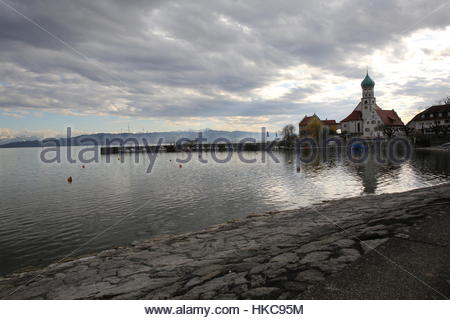 Wasserburg près de Lindau la lumière s'estompe sur le lac de Constance Banque D'Images