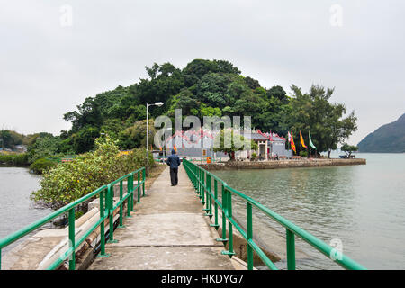 L'avis de Hung Shing temple à Tai O village, Hong Kong Banque D'Images