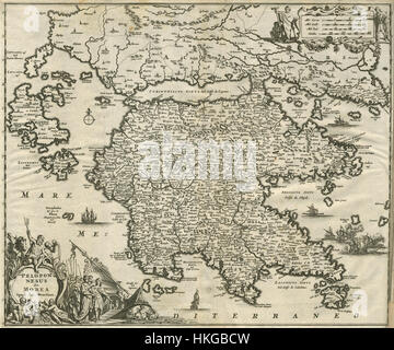 L'œuvre intitulée 'Peloponnesus sive Morée', créée par Olfert Dapper en 1688, représente la péninsule du Péloponnèse en Grèce. C’est un bel exemple de l’art cartographique du XVIIe siècle, combinant cartographie et représentation artistique des paysages. Banque D'Images