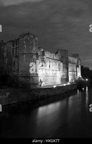 Neige de l'hiver, Château de Newark, à Newark on Trent, Nottinghamshire, Angleterre, Royaume-Uni Banque D'Images