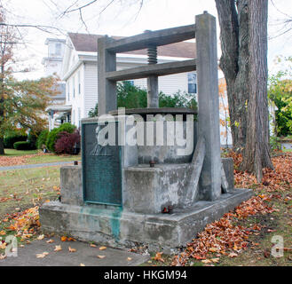 Monument à Thomas Jeffersons Fromage géant dans Cheshire du Massachusetts. Banque D'Images