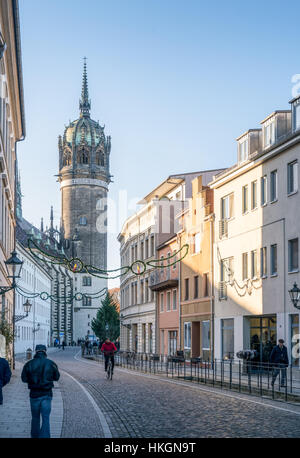 Wittenverg - La rue principale à Wittenberg, Allemagne menant à la célèbre église où Martin Luther cloué la quatre-vingt-cinq Banque D'Images