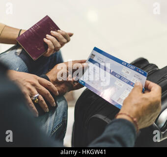 Close up up embarquement couple voyageant Banque D'Images