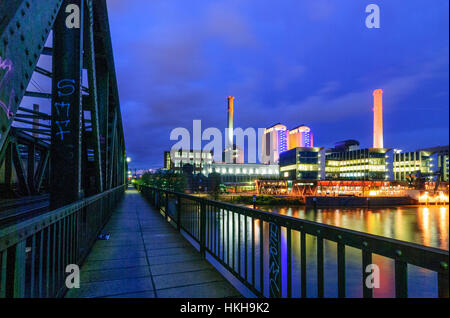 Frankfurt am Main : West combinée de chaleur et d'électricité de Mainova AG sur Main et Main-Neckar-Bridge, Westhafen, Hesse, Hesse, Allemagne Banque D'Images