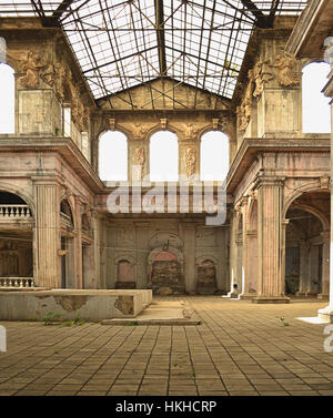 L'intérieur de ruines d'église après le tremblement de terre au Nicaragua Banque D'Images