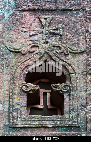 Eglise de Saint Uraiel, une des églises rupestres rock à Lalibela (site du patrimoine mondial de l'UNESCO), de l'Éthiopie Banque D'Images