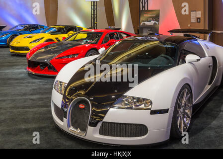 Detroit, MI, USA - 10 janvier 2016 : Bugatti Veyron, Falcon F7, et Lingenfelter Corvette Z06 Banque D'Images