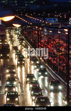 Wien, Vienne : pluie pluie d'autoroute A23 (Südosttangente), 03, Wien, Autriche. Banque D'Images