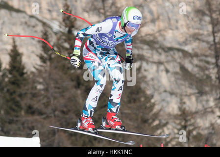 Cortina D'Ampezzo, Italie. 28 janvier, 2017. Mirjam Udry d'Autriche sur le cours pendant la course de descente à Cortina d'Ampezzo, Italie Le 28 janvier 2017. Credit : Rok Rakun/Pacific Press/Alamy Live News Banque D'Images