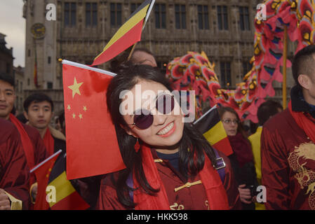 Bruxelles, Belgique. 28 janvier, 2017. Le défilé du Nouvel An chinois à Bruxelles. Credit : Frederik Sadones/Pacific Press/Alamy Live News Banque D'Images