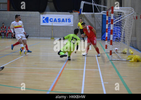 Gibraltar, Royaume-Uni. 28 janvier, 2017. Futsal UEFA Euro, Groupe Préliminaire étape. Gibraltar 1-8 Monténégro à Tercentenary Sports Hall, Gibraltar. Crédit : Stephen Ignacio/Alamy Live News Banque D'Images