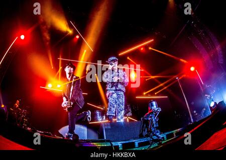 Milano, Italie. 28 janvier 2017. Skunk Anansie effectue live au Mediolanum Forum à Milan, Italie : Crédit Mairo Cinquetti/Alamy Live News Banque D'Images