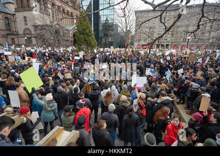 Boston, USA. 29 janvier, 2017. Protestation d'atout à Copley Square. Miki Joven/Alamy Live News Banque D'Images