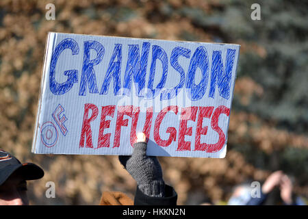 New York City, USA. 29 janvier, 2017. Les protestataires prennent part à la manifestation contre le Président'Atout plans d'immigration à Battery Park à New York. Crédit : Christopher Penler/Alamy Live News Banque D'Images