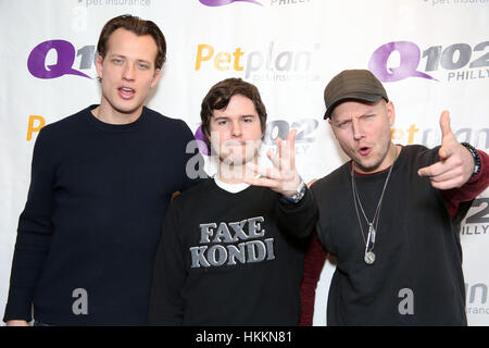 Bala Cynwyd, USA. 27 Jan, 2017. Lukas Graham visite Q102 à Bala Cynwyd, New York pour jouer quelques morceaux. Credit : Star Shooter/media/Alamy Punch Live News Banque D'Images