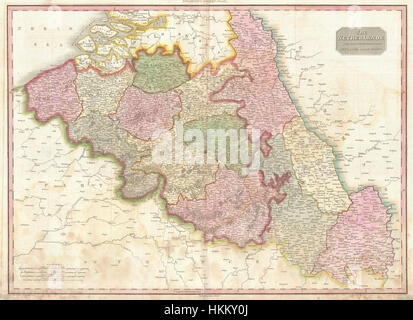La carte Pinkerton de la Belgique de 1818 fournit une représentation détaillée du pays au début du XIXe siècle. Produite par le cartographe écossais John Pinkerton, la carte met en évidence les principales caractéristiques géographiques, villes et frontières politiques de l'époque, reflétant le paysage post-napoléonien de la Belgique. Banque D'Images