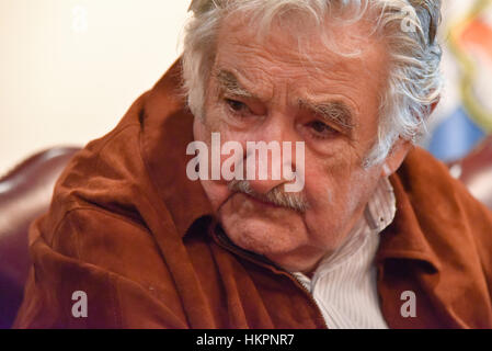 Buenos Aires, Argentine. 14 Déc., 2016. Ex-président de l'Uruguay, Jose Mujica au cours d'une réunion avec le Parti justicialiste. Banque D'Images