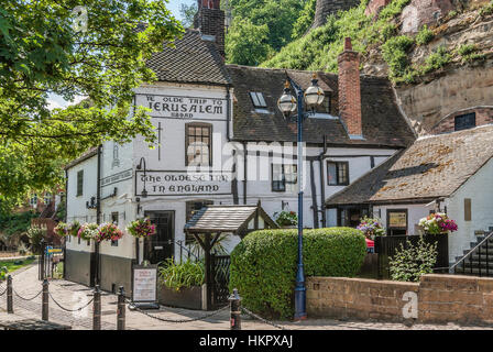 Ye Olde Trip to Jerusalem à Nottingham est l'une des 20 maisons publiques (y compris Ye Olde Salutation Inn et le Bell Inn également à Nottingham) Banque D'Images