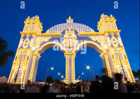 La foire de Séville (officiellement feria de abril de Sevilla, 'Seville Foire d'avril') se tient dans la capitale andalouse Séville. Banque D'Images