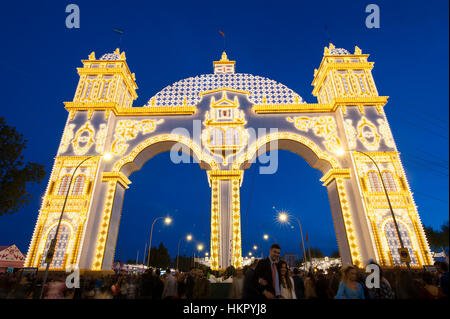 La foire de Séville (officiellement feria de abril de Sevilla, 'Seville Foire d'avril') se tient dans la capitale andalouse Séville. Banque D'Images