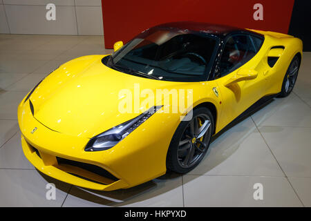 Bruxelles - 12 jan 2016 : Ferrari 455GTB voiture sport Spider présentée au salon de l'Automobile de Bruxelles. Banque D'Images